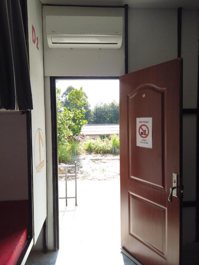 Fat Monkey Hostel Kaoh Touch Exterior photo